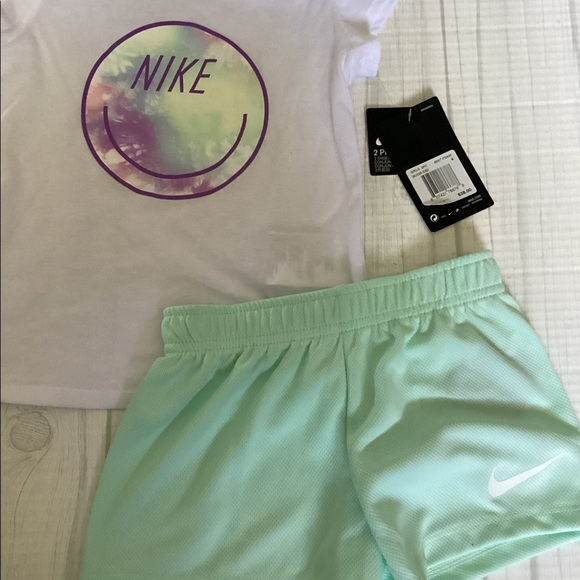 Nike little girl sets - Picture 3 of 11